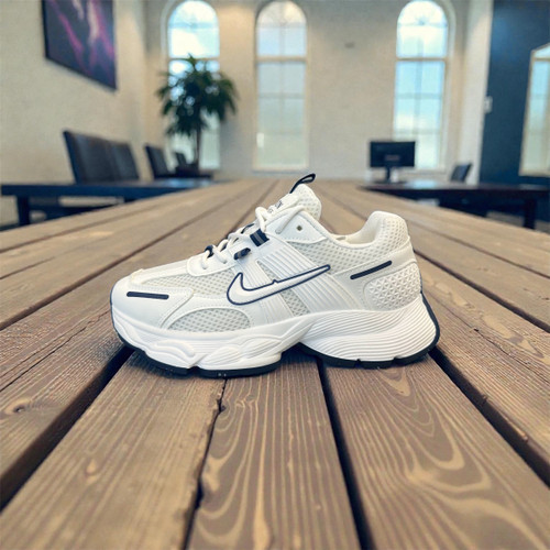 سفید نایکی آبی