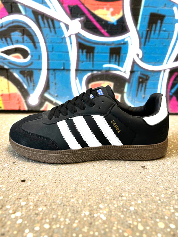 کفش کتونی مردانه زنانه خارجی برند ADIDAS SAMBA استفاده روزمره , استایل، راحت ، سبک رویه جیر |در دو رنگ مشکی و سفید